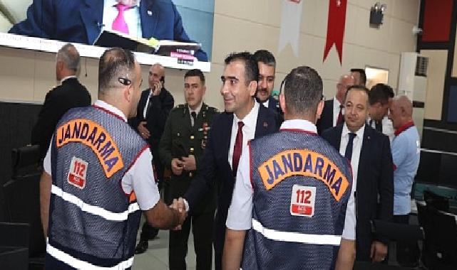 Karaman Belediye Başkanı Savaş Kalaycı, valilik tarafından düzenlenen bayramlaşma programına katıldı